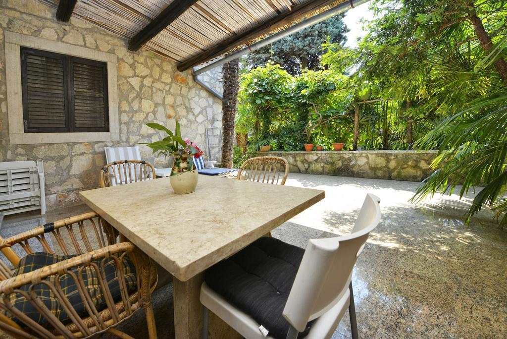 Villa Funtana Exterior photo